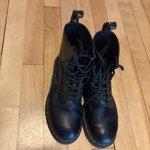 Dr. Martens - 1460 Lace Up Boots - size 6/37